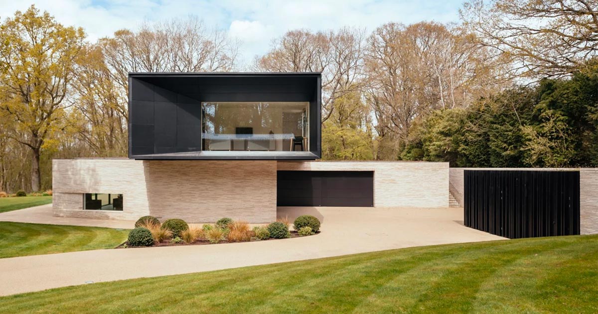 Завладяваща архитектура